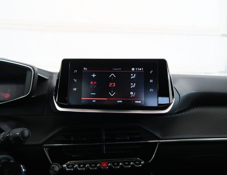 Peugeot 2008 SUV 1,2 l 74 kw