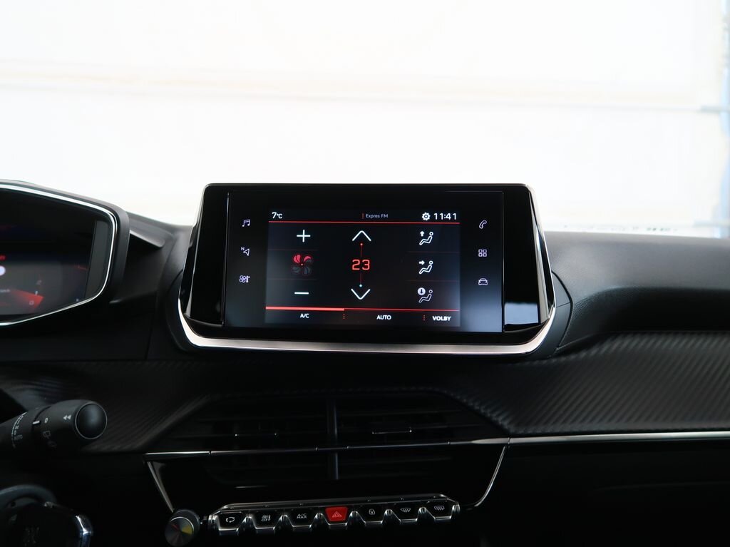 Peugeot 2008 SUV 1,2 l 74 kw