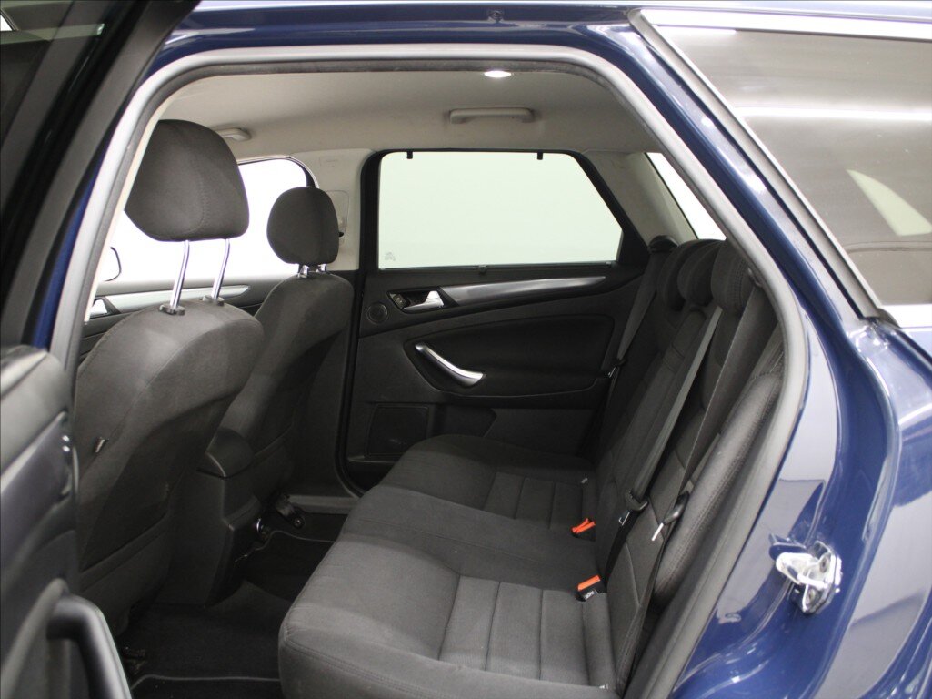 Ford Mondeo Kombi 2,0 l 103 kw