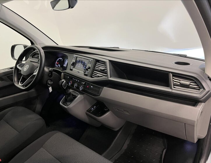 Volkswagen Transporter 22