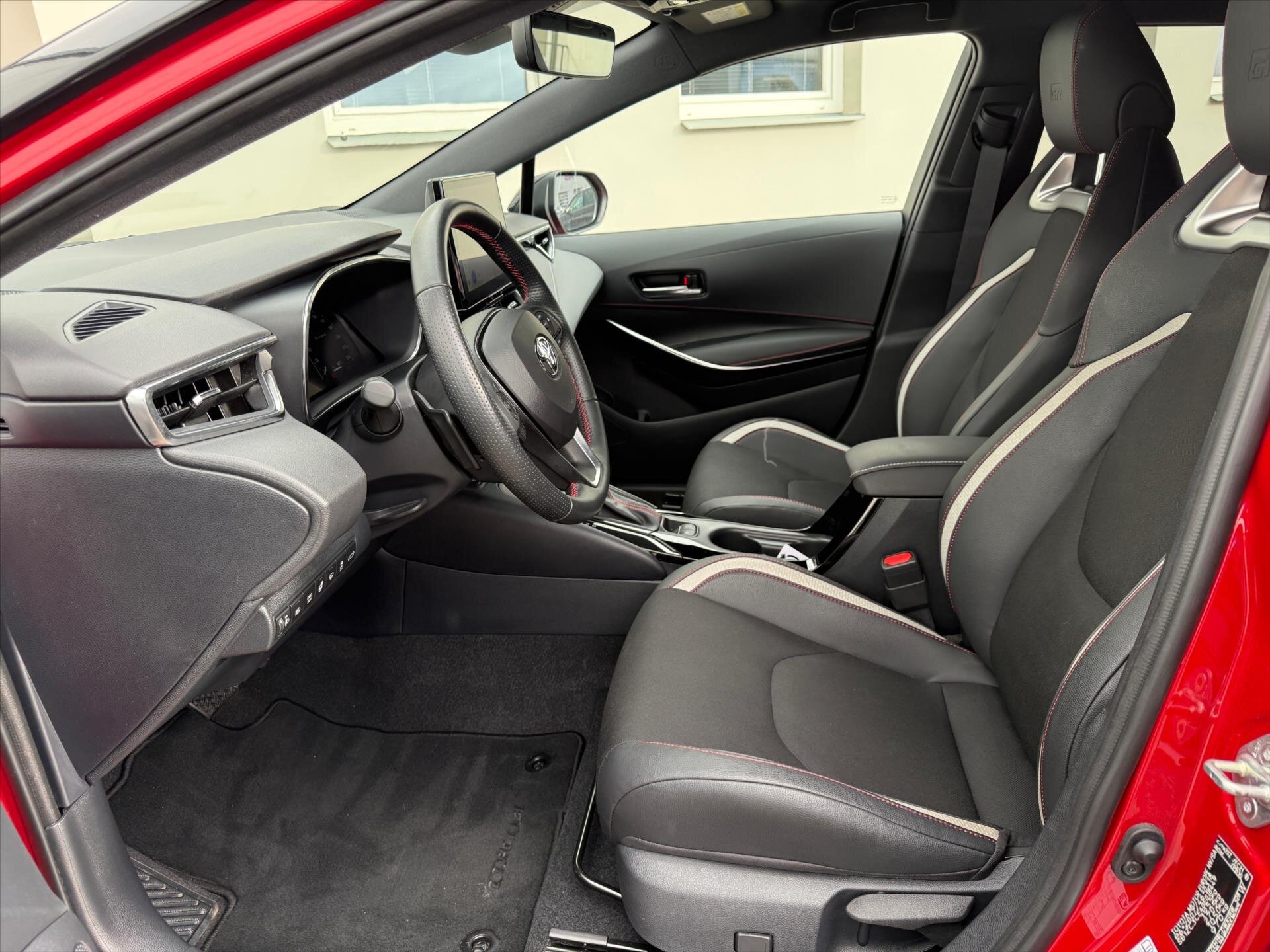 Toyota Corolla Kombi 2,0 l 112 kw