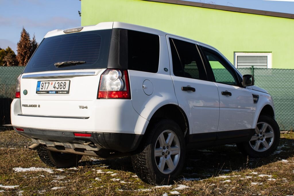 Land Rover Freelander SUV 2,2 l 110 kw