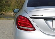 Mercedes-Benz Třídy C Sedan / Limuzína 3,0 l 270 kw