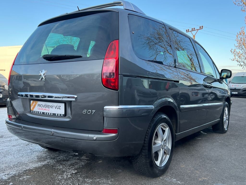 Peugeot 807 MPV 2,0 l 120 kw