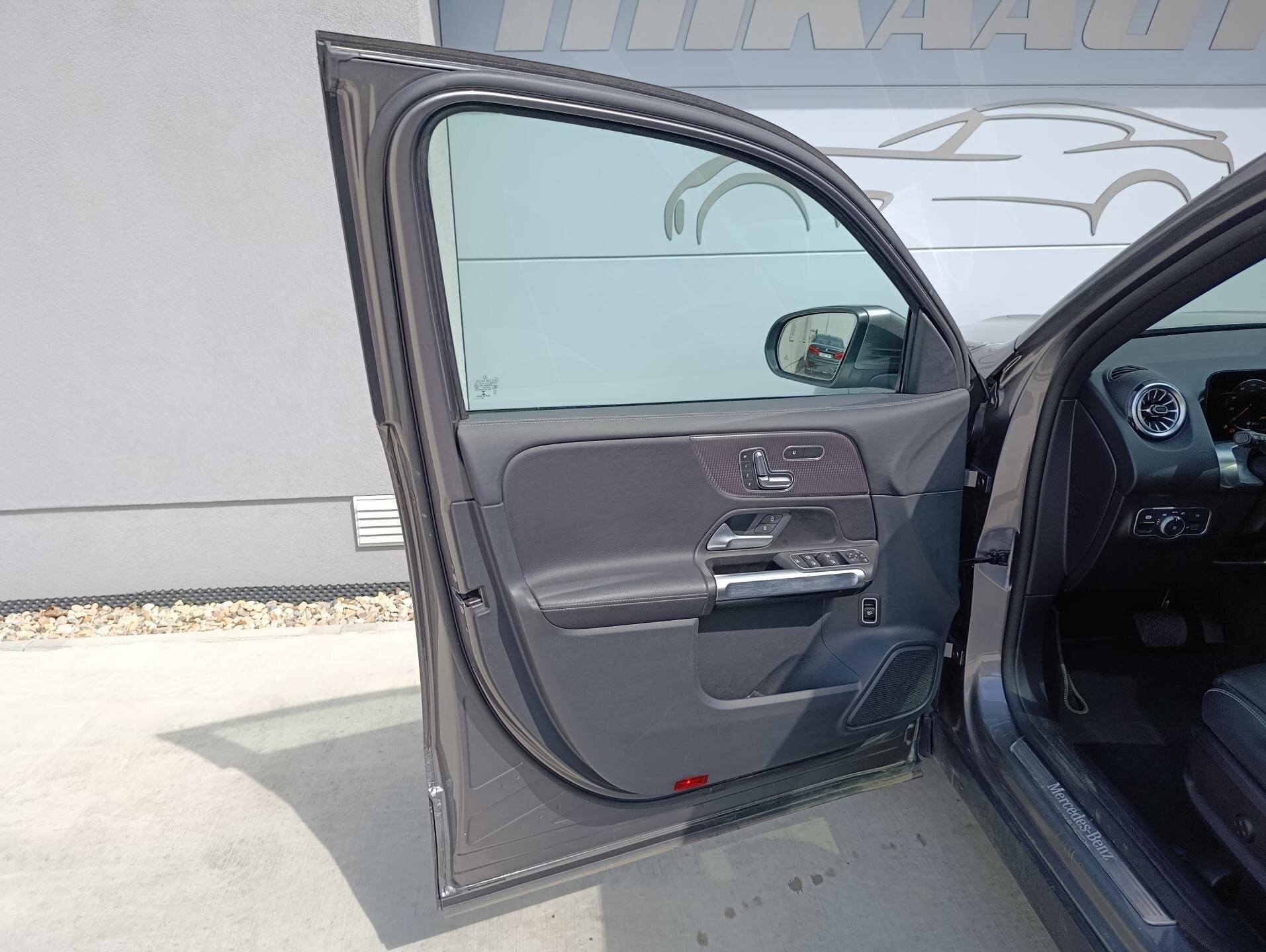 Mercedes-Benz GLB SUV / Terénní 1,3 l 120 kw