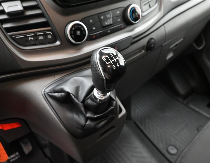 Ford Transit Custom Skříň 2,0 l 96 kw