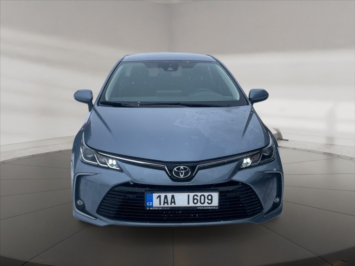 Toyota Corolla Sedan / Limuzína 1,5 l 92 kw
