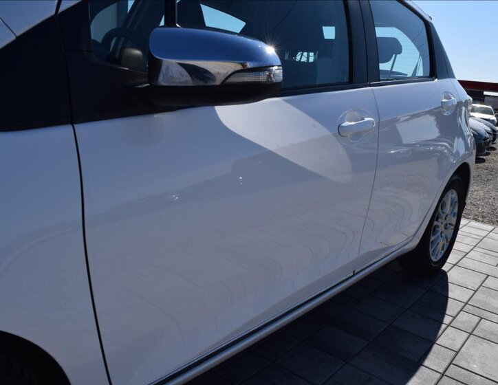 Toyota Yaris Hatchback 998,0 51 kw