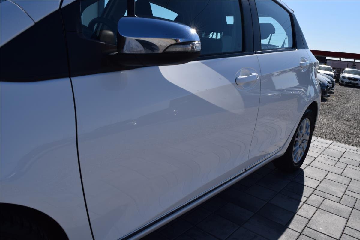 Toyota Yaris Hatchback 998,0 51 kw