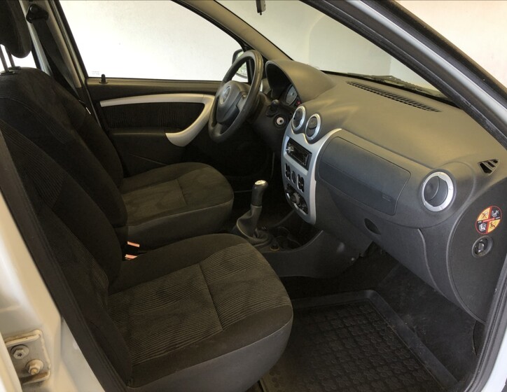 Dacia Sandero 12