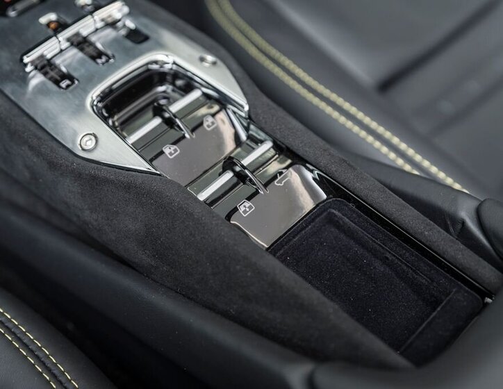 Ferrari Ostatní Kupé 3,0 l 610 kw