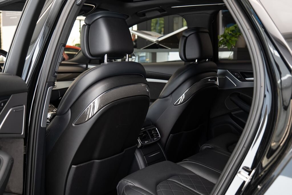 Audi S8 Sedan / Limuzína 4,0 l 382 kw