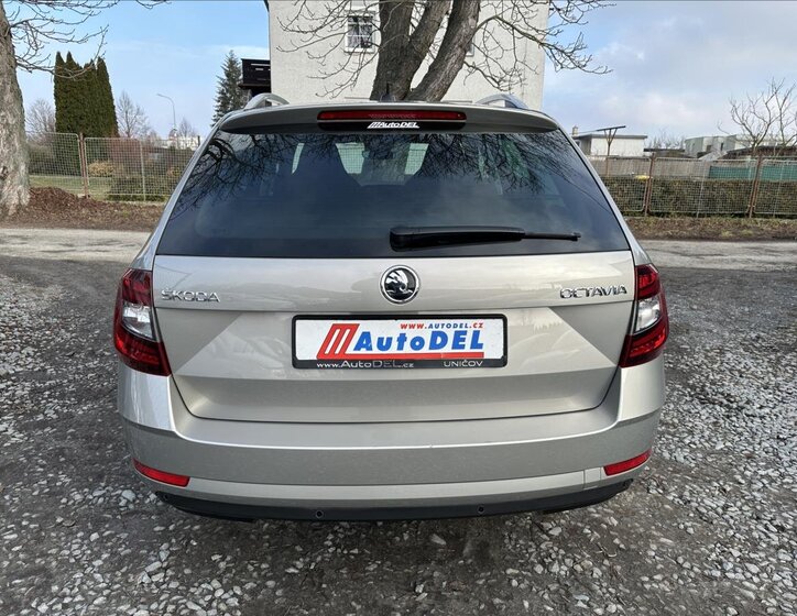 Škoda Octavia Kombi 1,5 l 110 kw