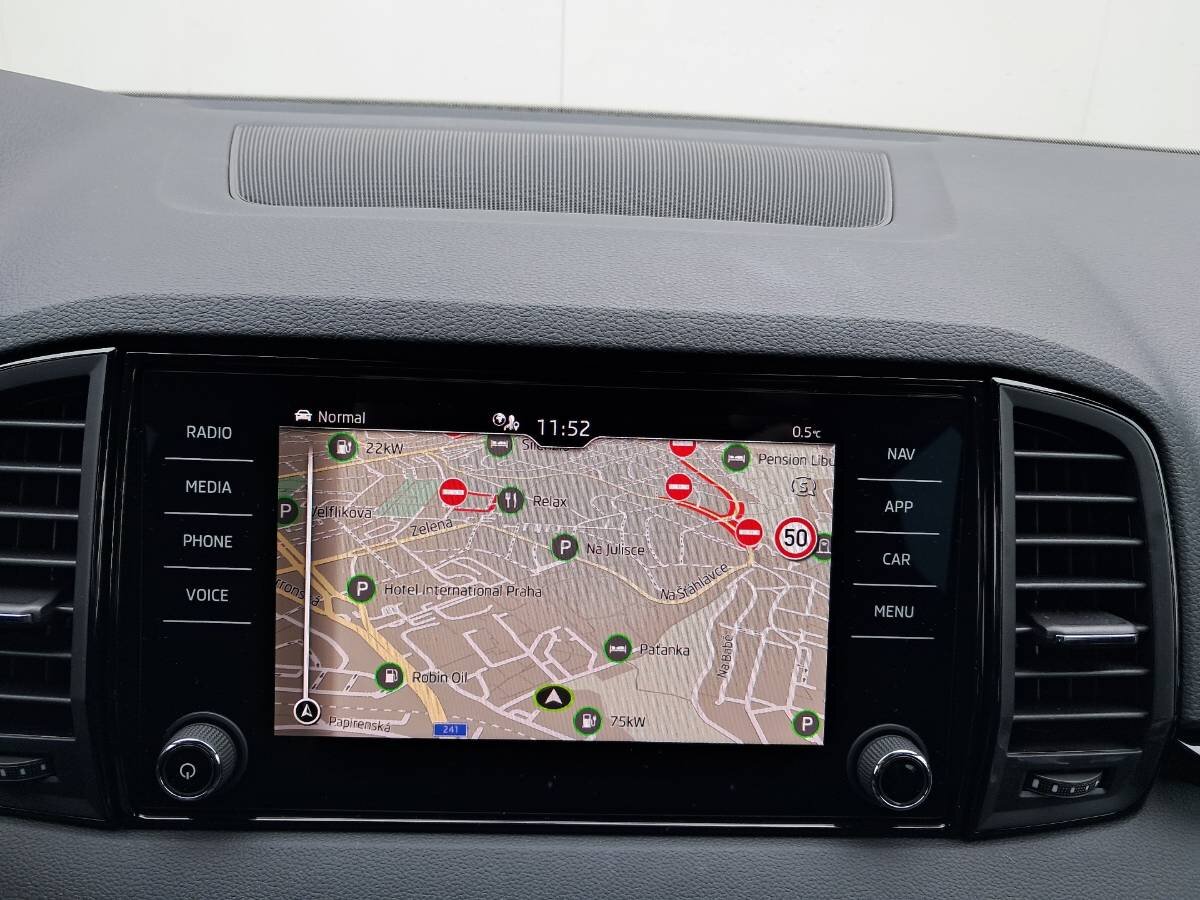 Škoda Karoq SUV / Terénní 2,0 l 110 kw