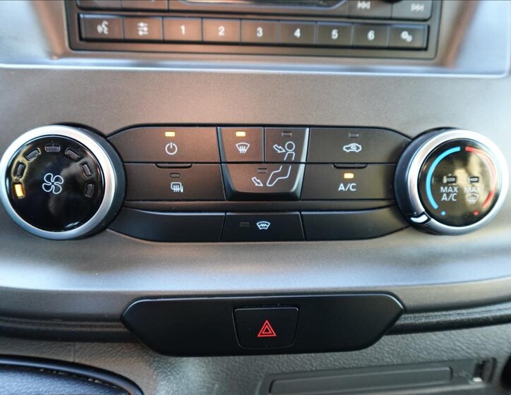 Ford Transit Custom Ostatní 2,0 l 77 kw