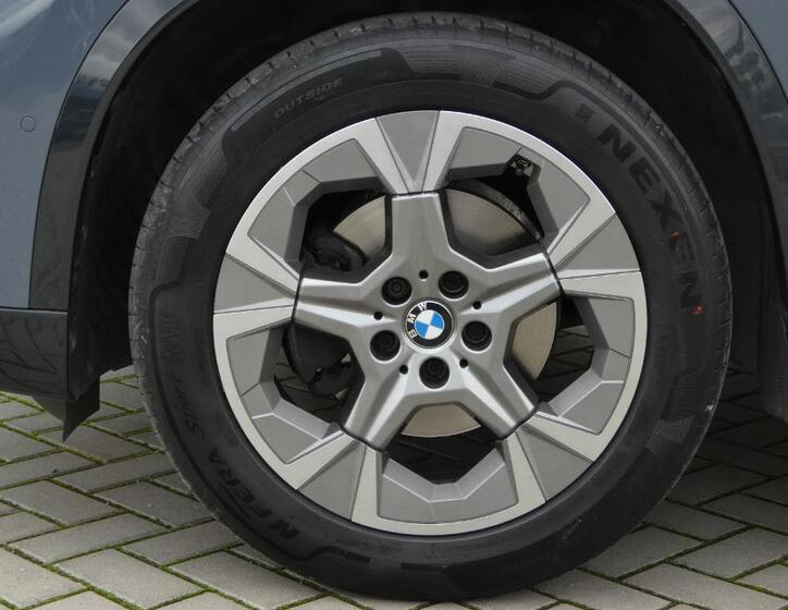 BMW X1 21