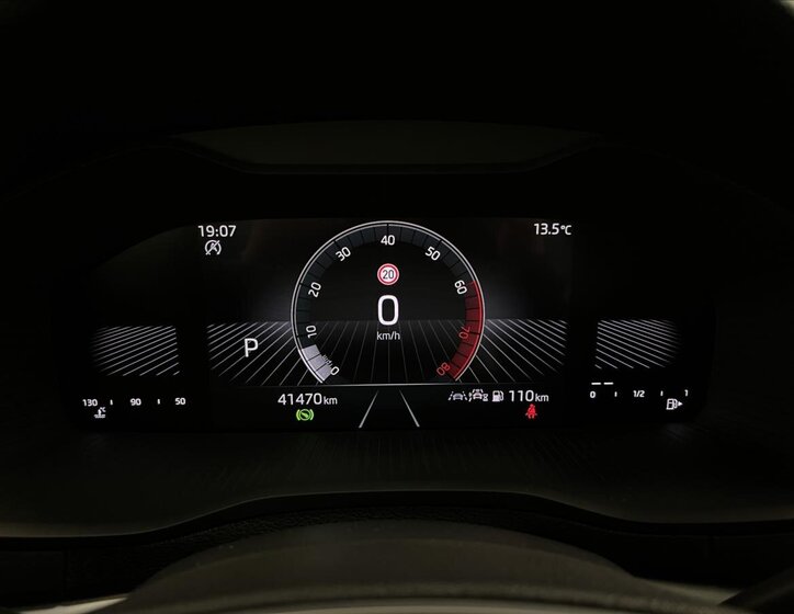 Škoda Karoq SUV / Terénní 1,5 l 110 kw