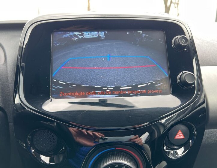 Peugeot 108 Hatchback 1,2 l 60 kw