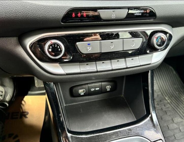 Hyundai i30 Kombi 1,5 l 70 kw