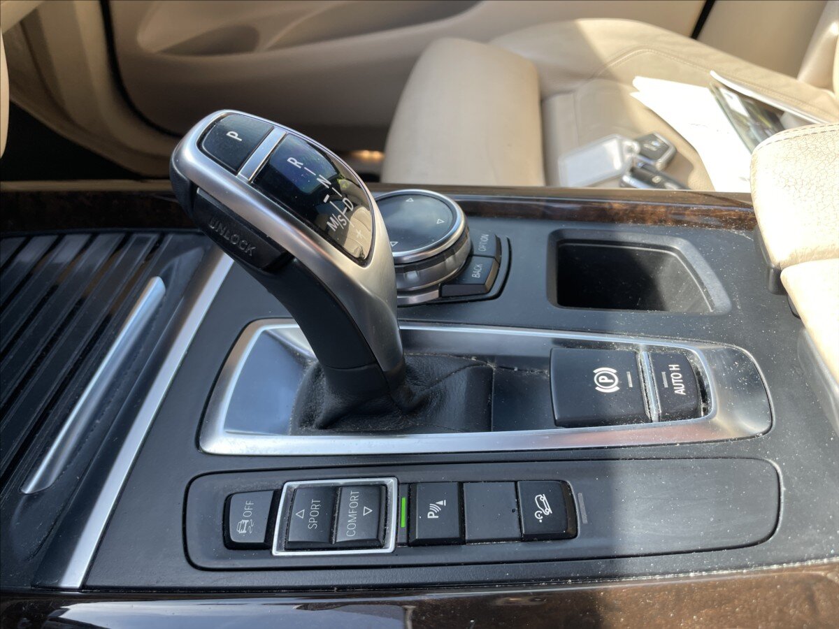 BMW X5 SUV / Terénní 3,0 l 190 kw