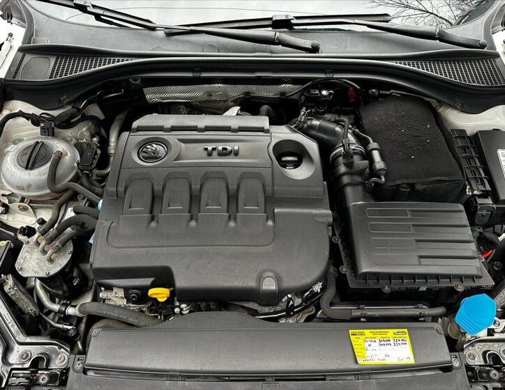 Škoda Superb Sedan / Limuzína 2,0 l 110 kw