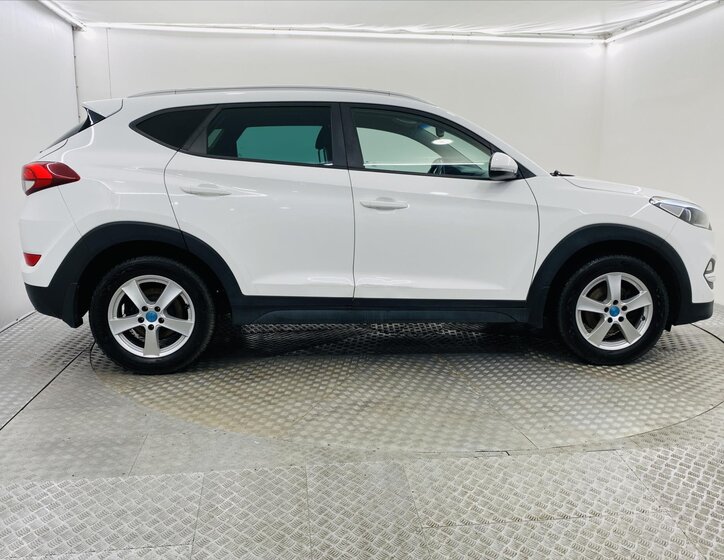Hyundai Tucson SUV 1,7 l 85 kw