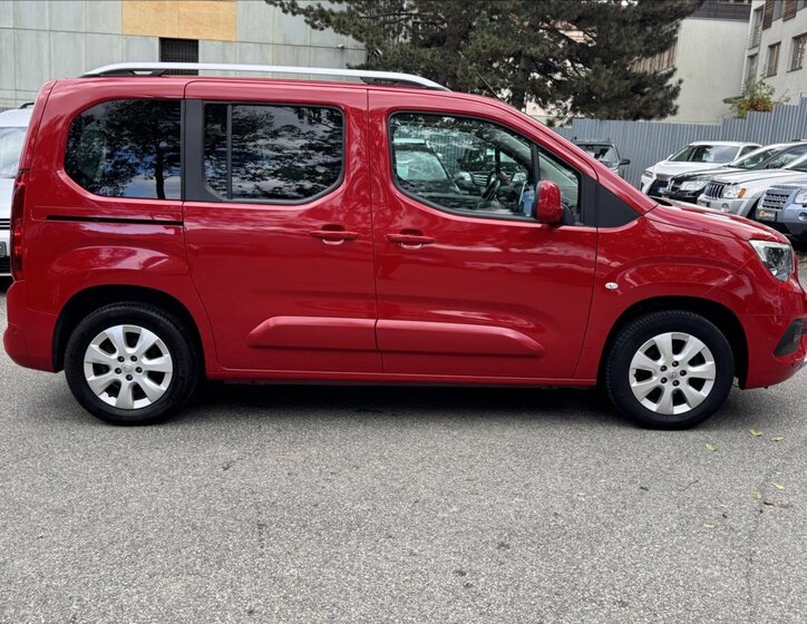 Opel Combo MPV 1,2 l 81 kw