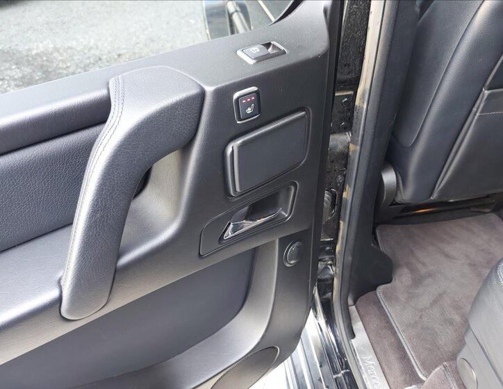 Mercedes-Benz Třídy G SUV / Terénní 3,0 l 155 kw