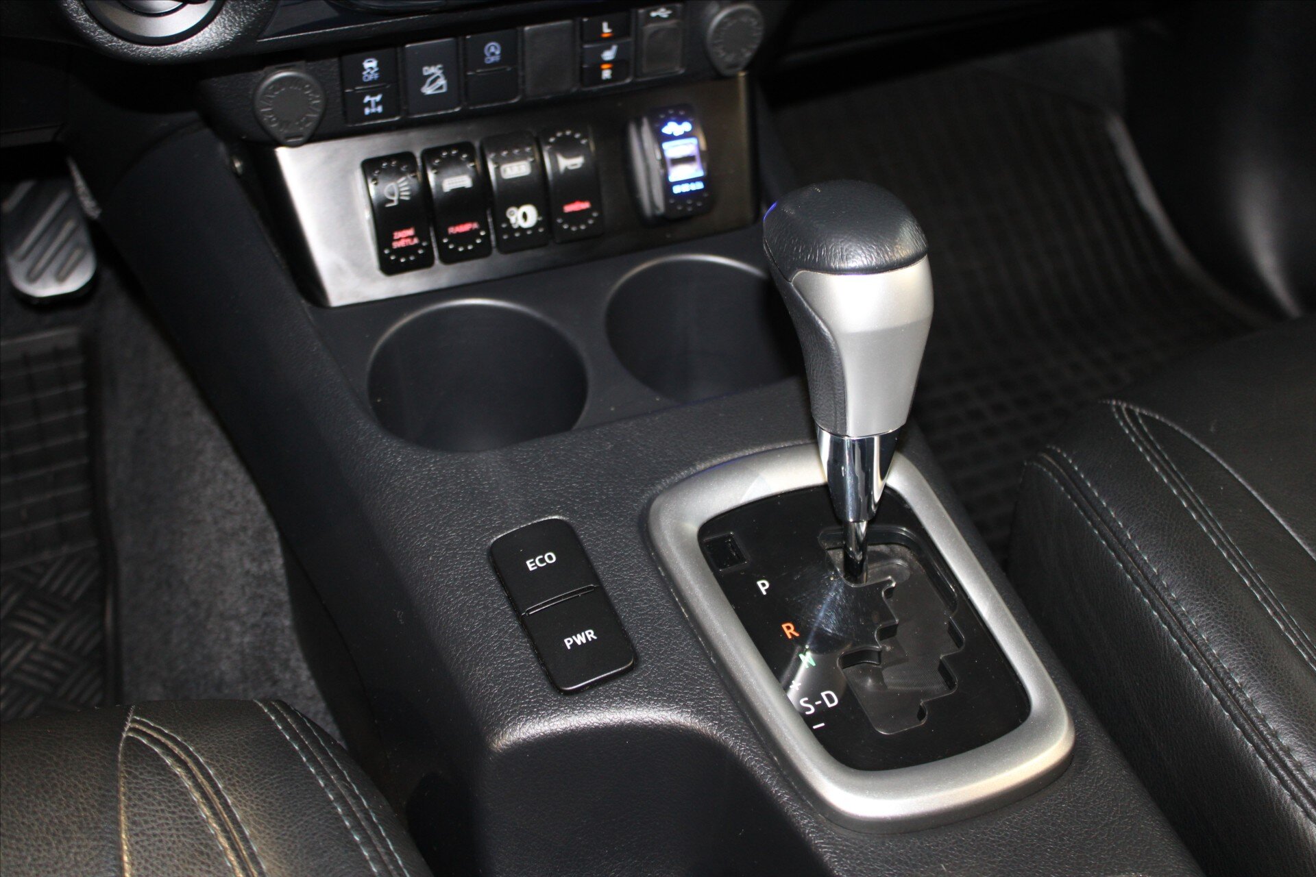 Toyota Hilux Pick-up 2,8 l 150 kw