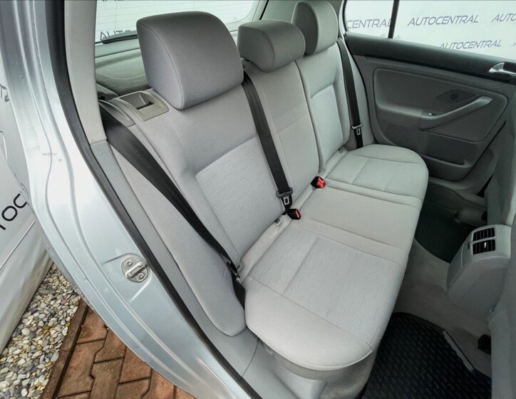 Volkswagen Golf Hatchback 1,6 l 85 kw