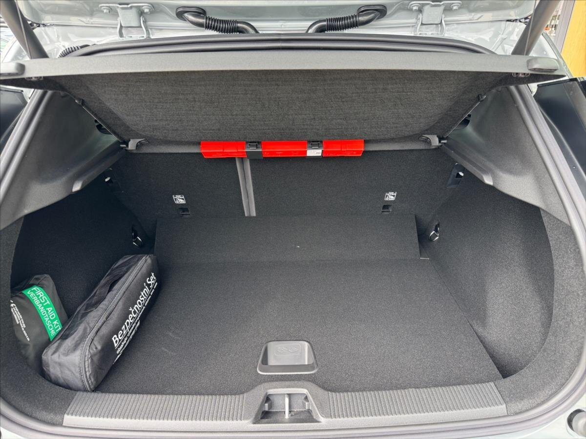 Volvo EX30 SUV / Terénní 0,0 315 kw