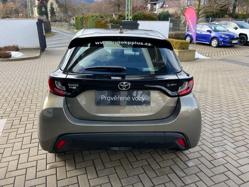 Toyota Yaris Hatchback 1,5 l 68 kw