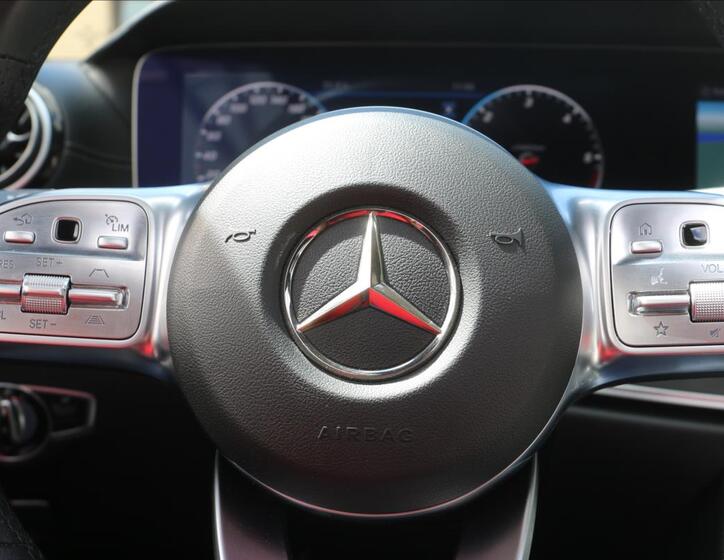 Mercedes-Benz Třídy E 26