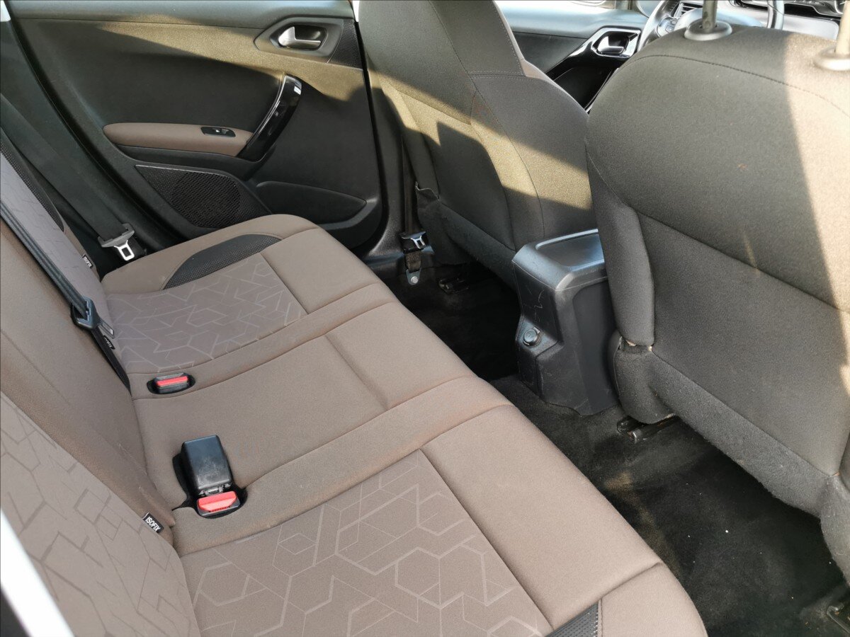 Peugeot 2008 Kombi 1,4 l 50 kw