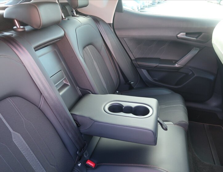 Cupra Formentor SUV / Terénní 2,0 l 140 kw