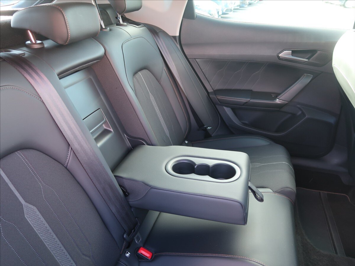 Cupra Formentor SUV / Terénní 2,0 l 140 kw