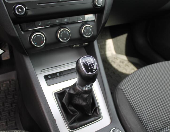 Škoda Octavia 15