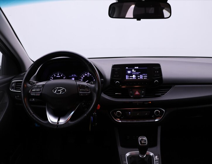 Hyundai i30 Kombi 998,0 88 kw