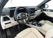 BMW X7 11
