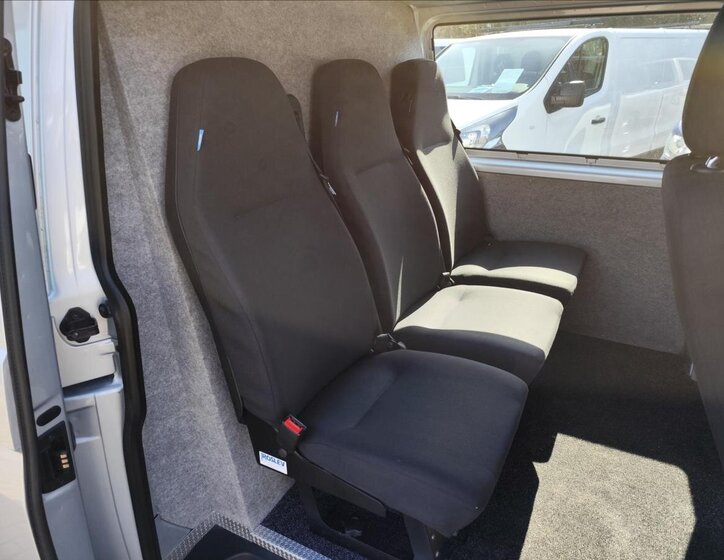 Volkswagen Transporter Kombi 2,0 l 110 kw