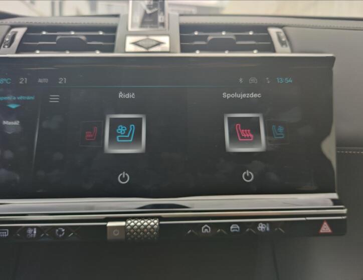 DS Automobiles DS7 12