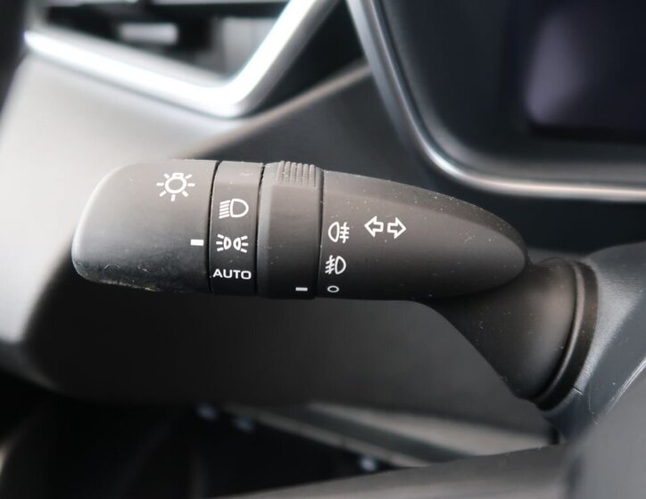 Toyota Corolla Sedan / Limuzína 1,8 l 72 kw