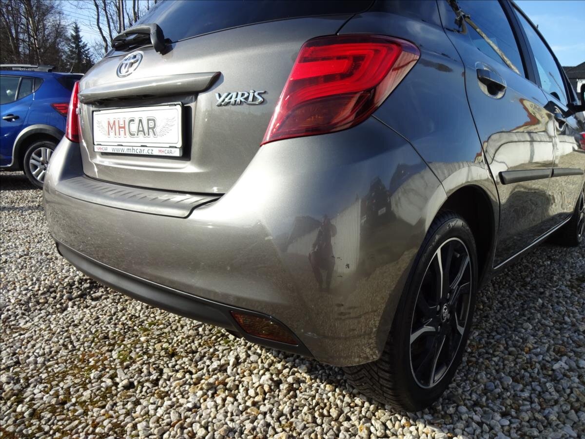 Toyota Yaris Kombi 1,3 l 73 kw