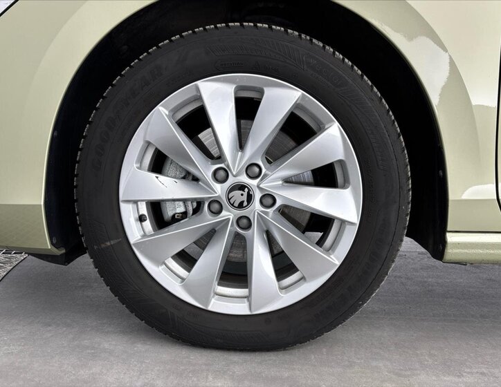 Škoda Superb Liftback 2,0 l 110 kw