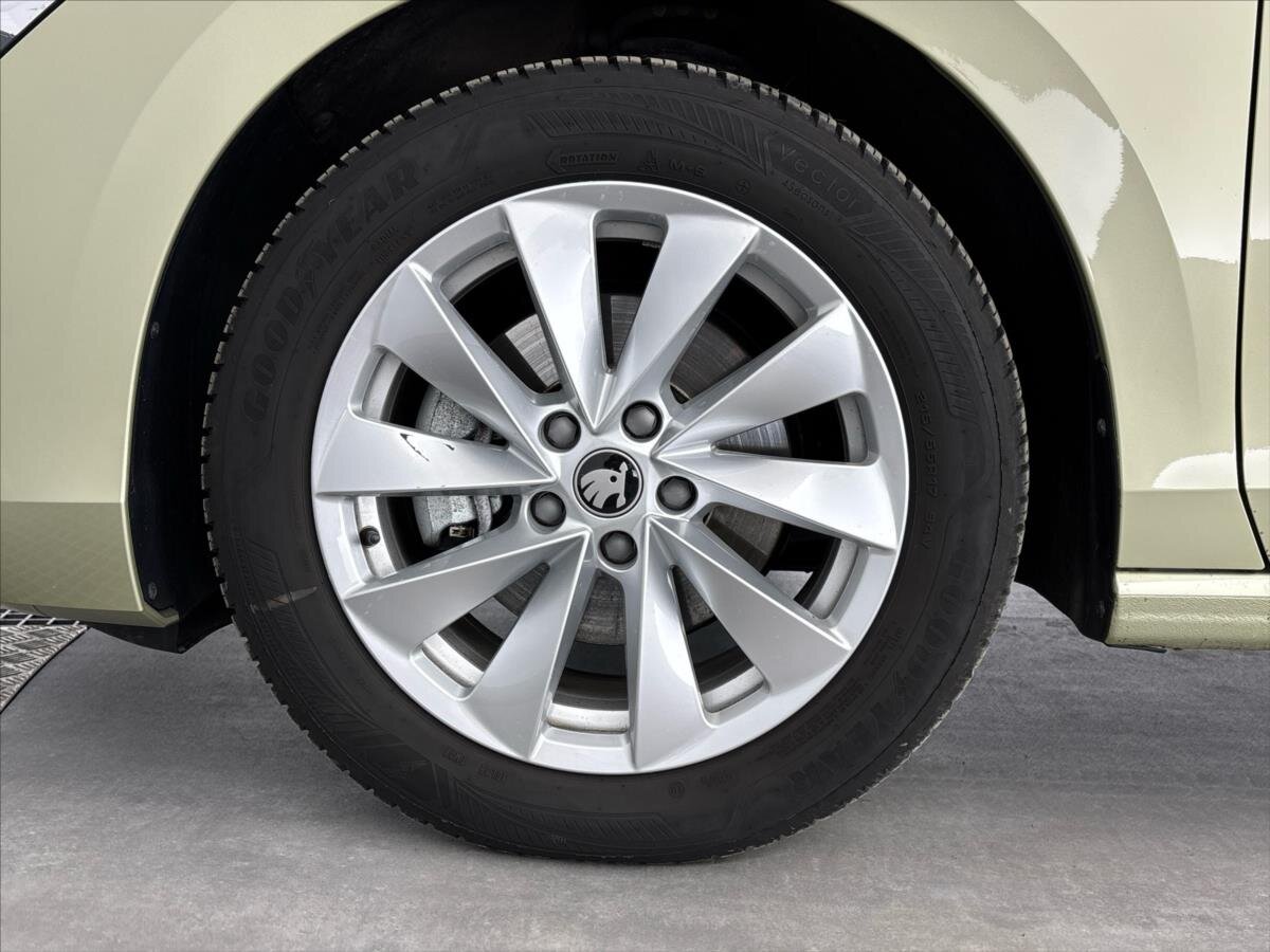 Škoda Superb Liftback 2,0 l 110 kw