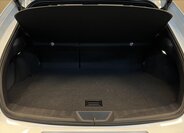 Lexus UX 300h Hatchback 2,0 l 146 kw