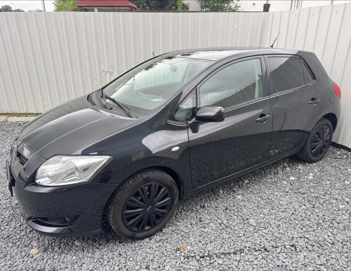 Toyota Auris 5
