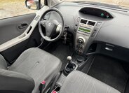 Toyota Yaris 9