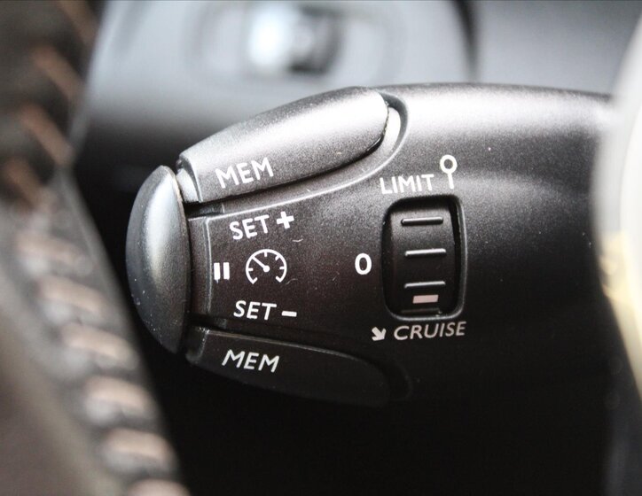 Peugeot Rifter MPV 1,5 l 96 kw