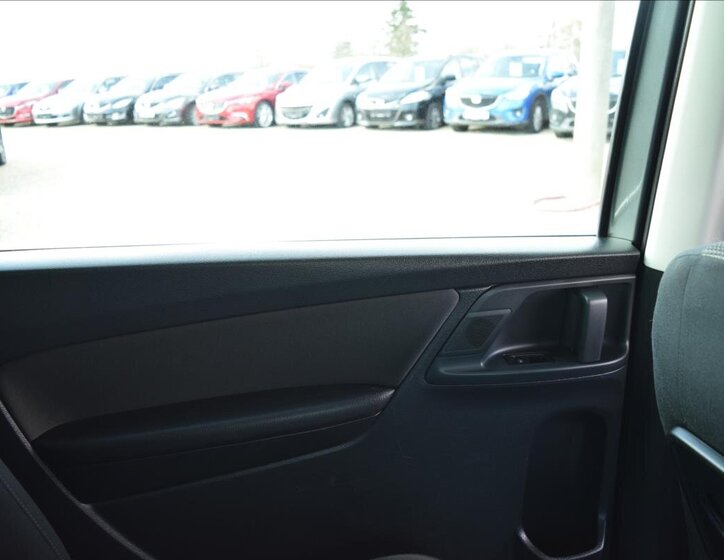 Volkswagen Sharan MPV 2,0 l 103 kw